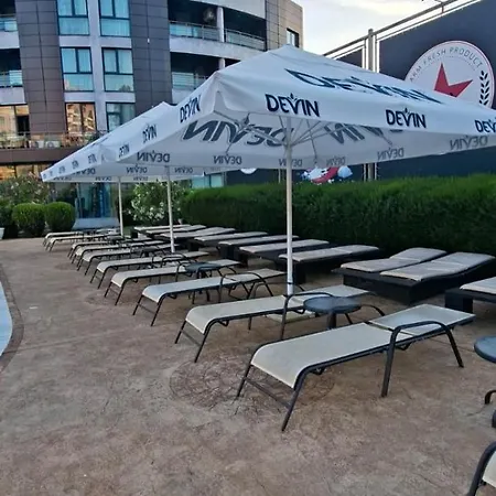 Sunny Plaza Celebrity Апартаменты