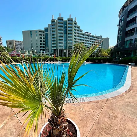 Sunny Plaza Celebrity Sunny Beach